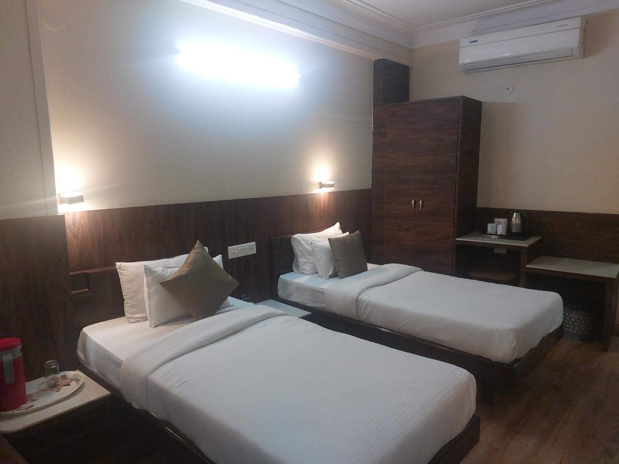 Hotel Shikhar Palace Jabalpur Εξωτερικό φωτογραφία